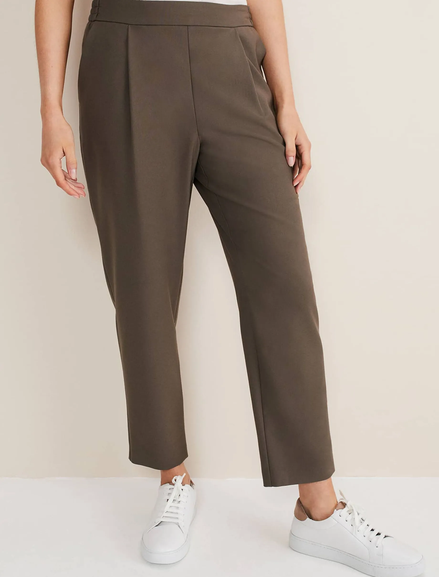 Adela Trouser