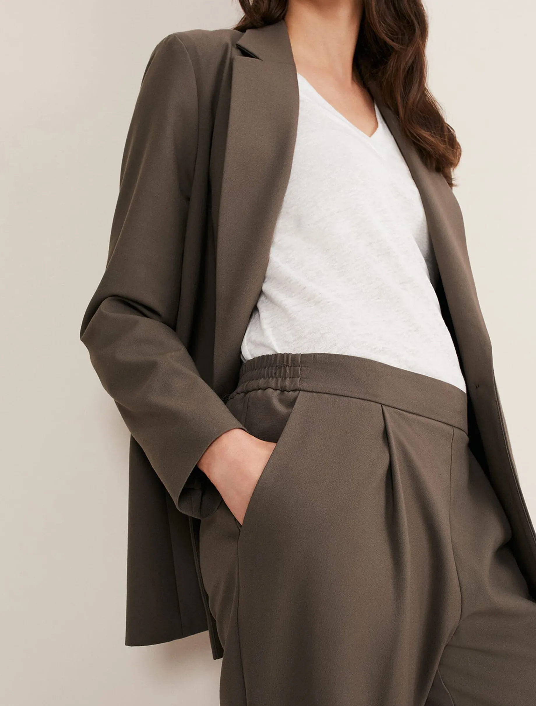 Adela Trouser