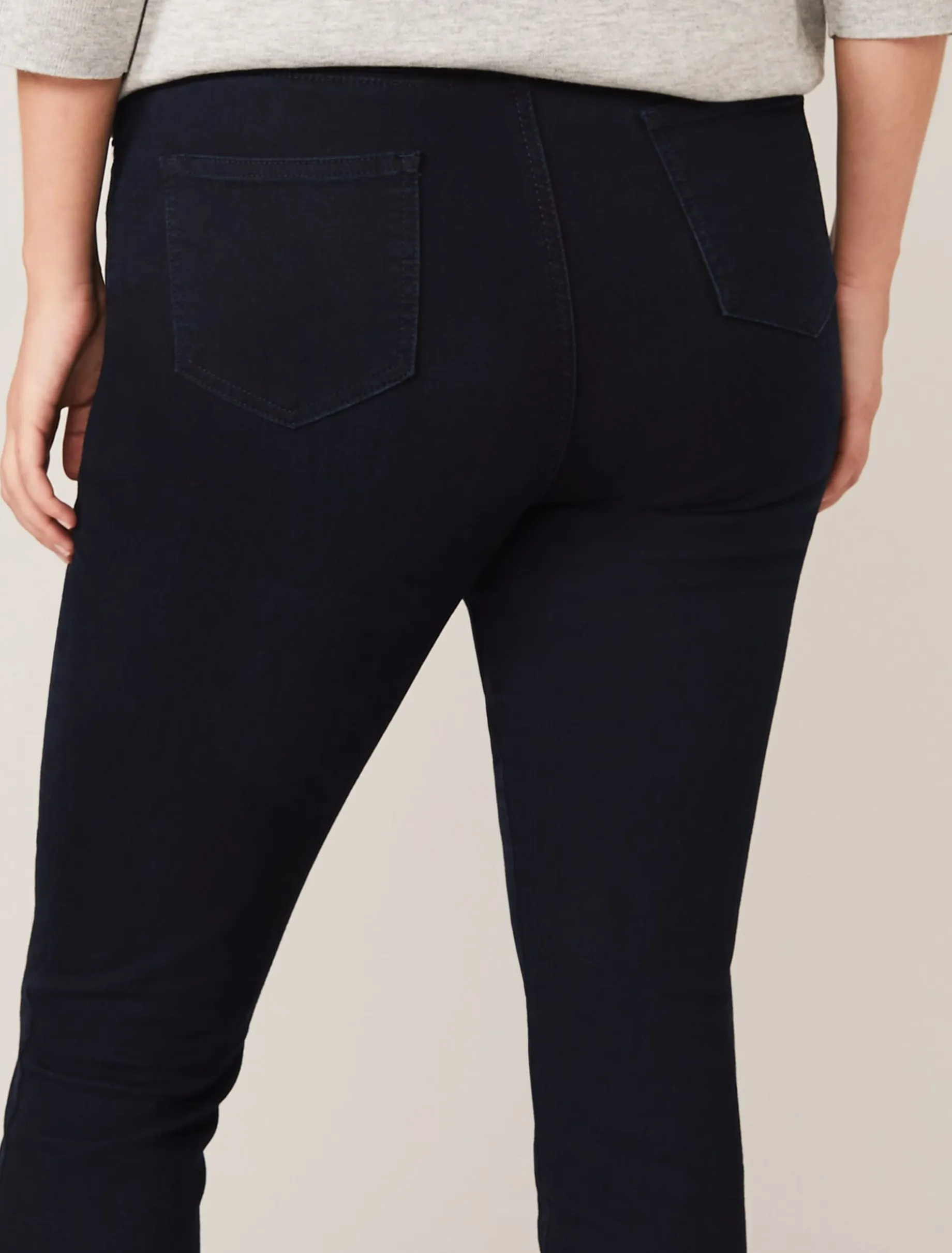 Alex Slim Leg Jean