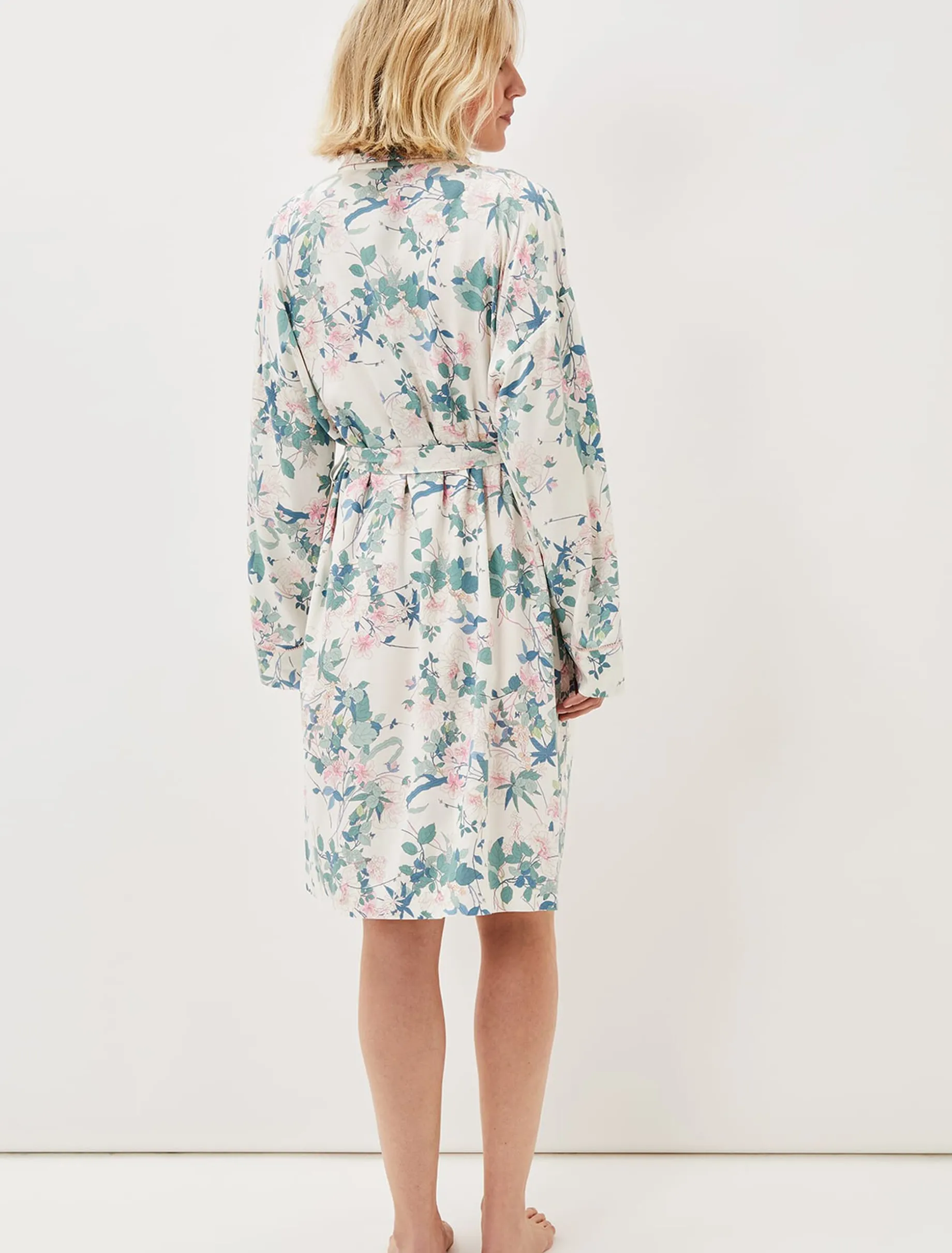 Avarie Chinoiserie Print Robe