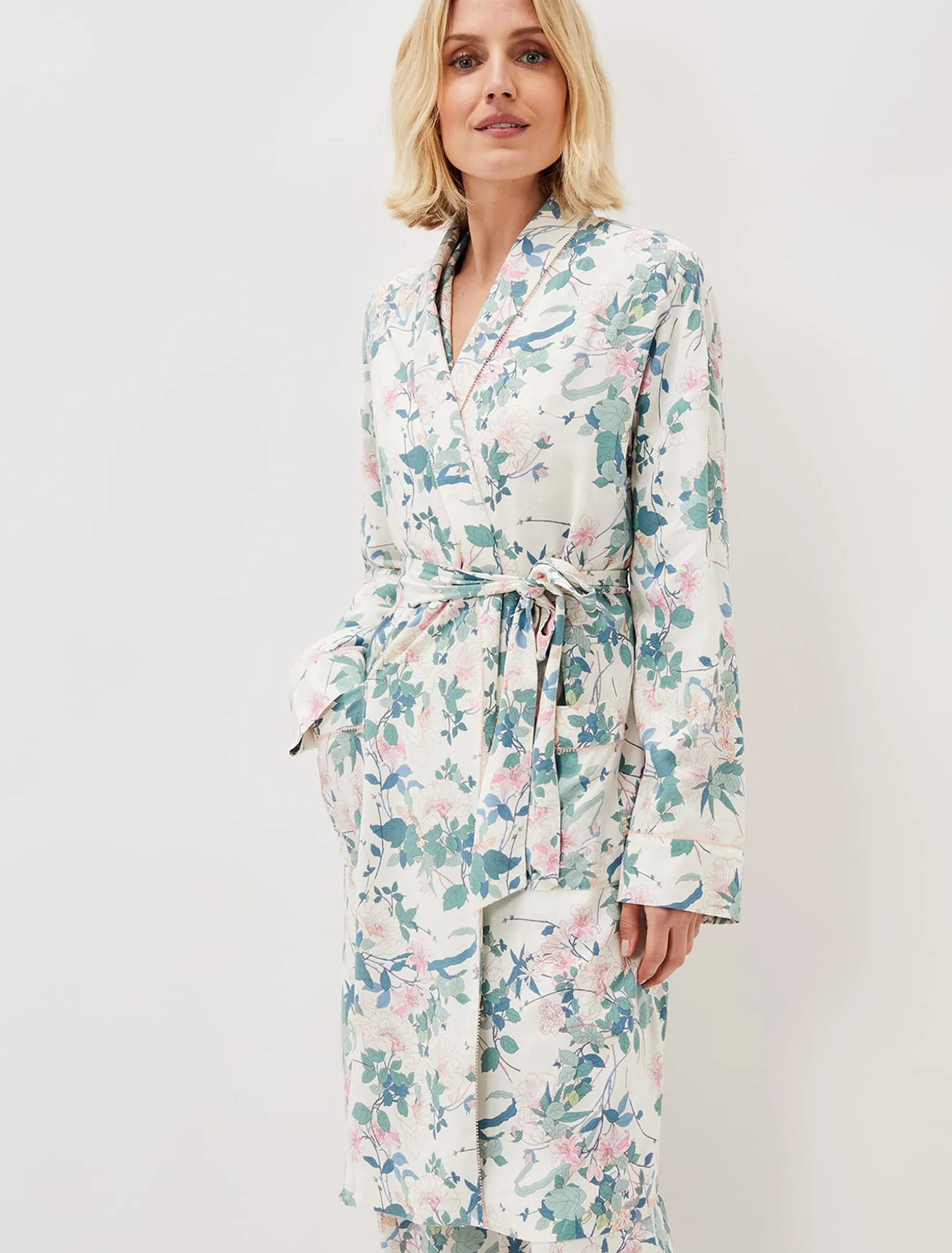 Avarie Chinoiserie Print Robe