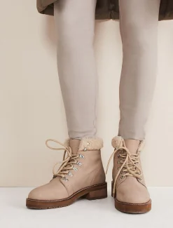 Borg Trim Hiker Boot