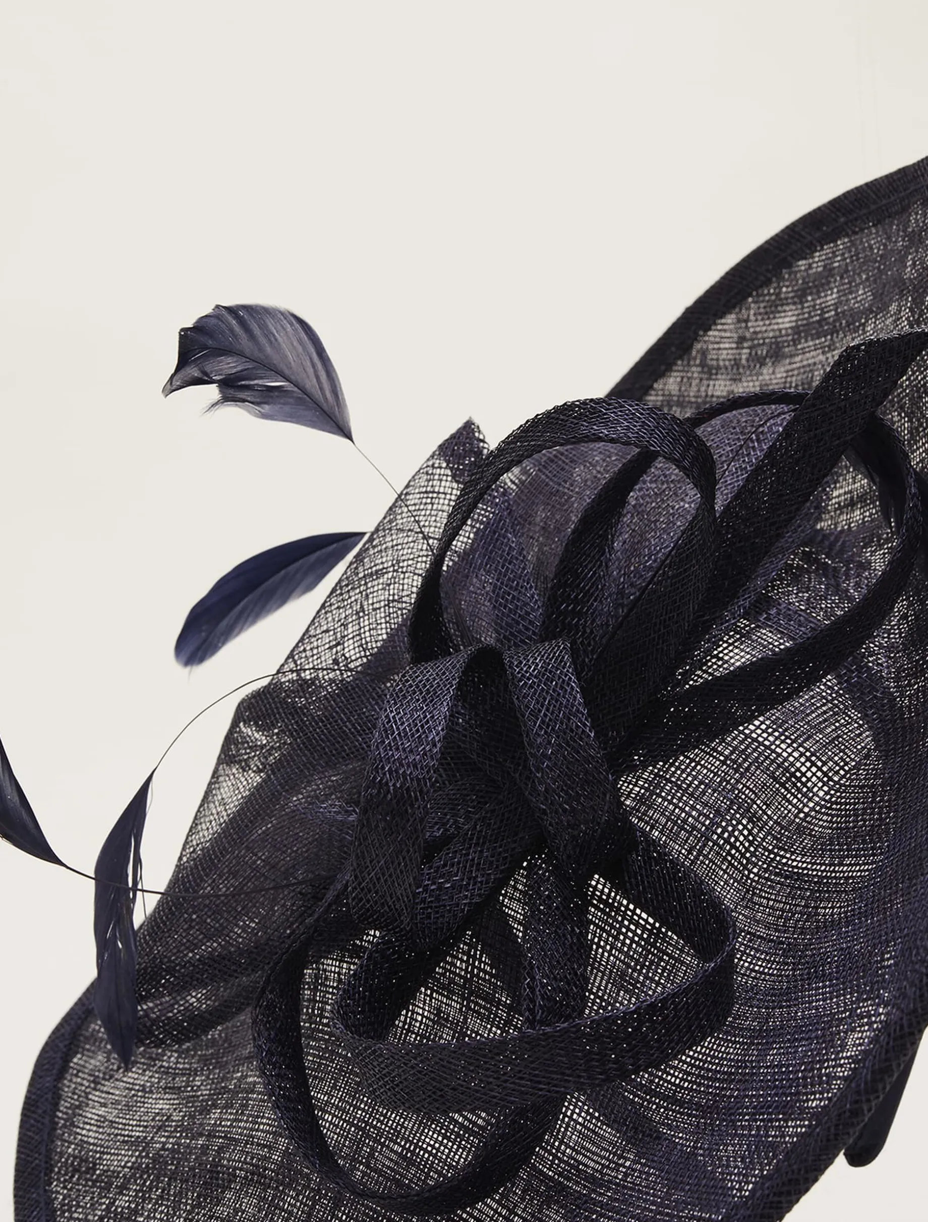 Bow And Feather Disc Fascinator