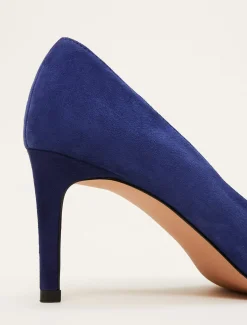 Bow Front Court Shoe