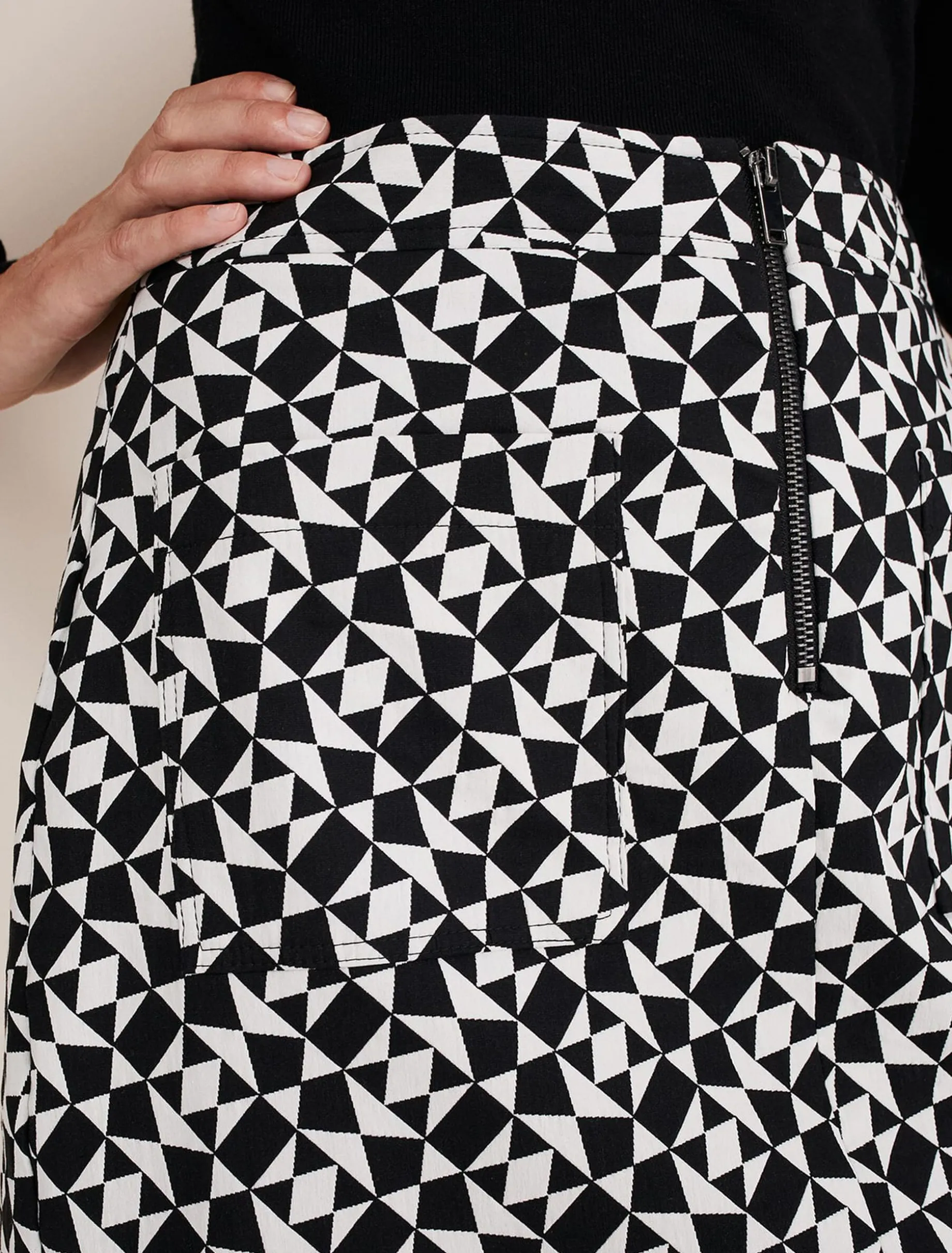 Bregitta Geo Mini Jacquard Skirt