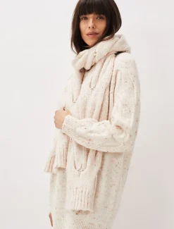 Cattie Cable Scarf