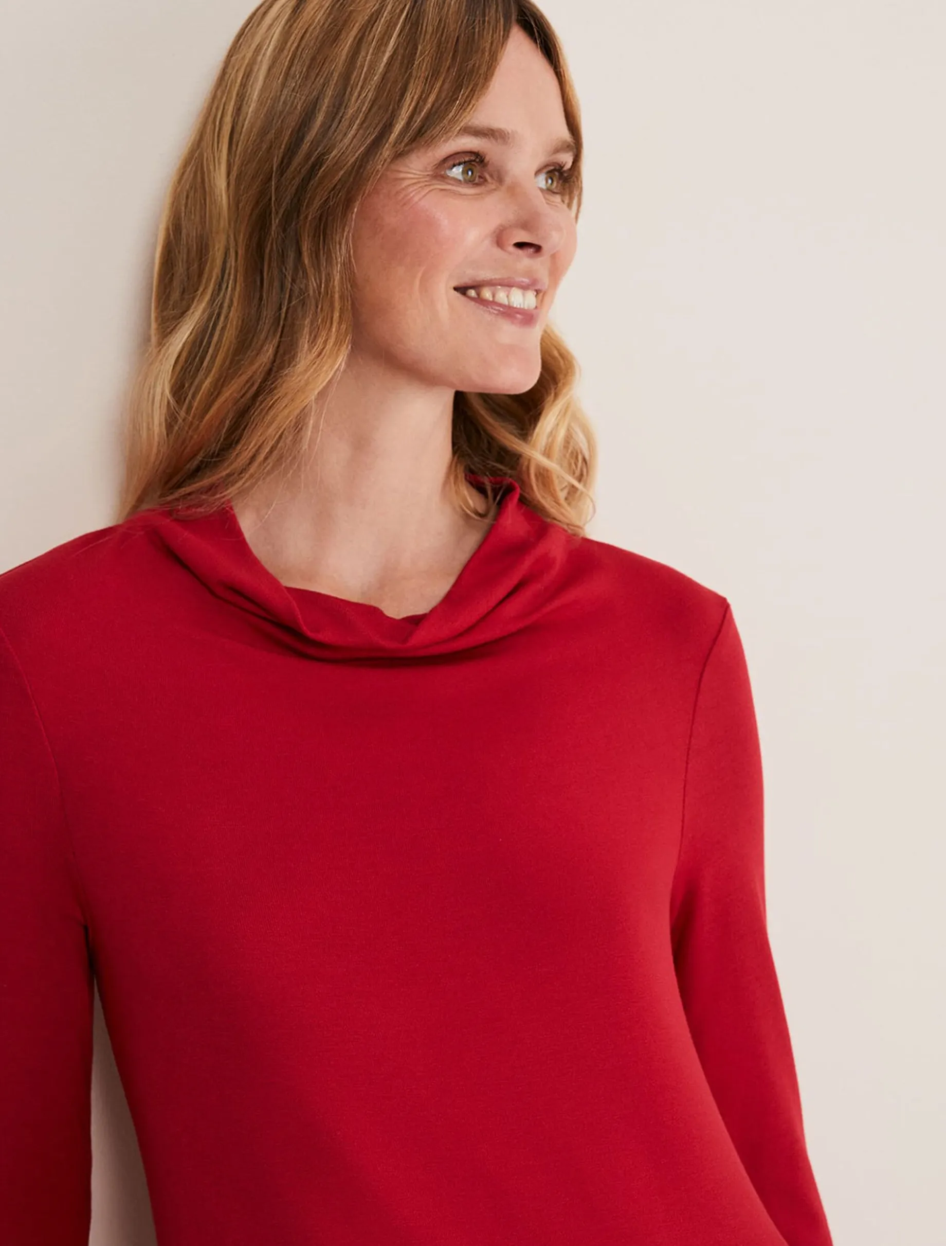 Chrissie Cowl Swing Top