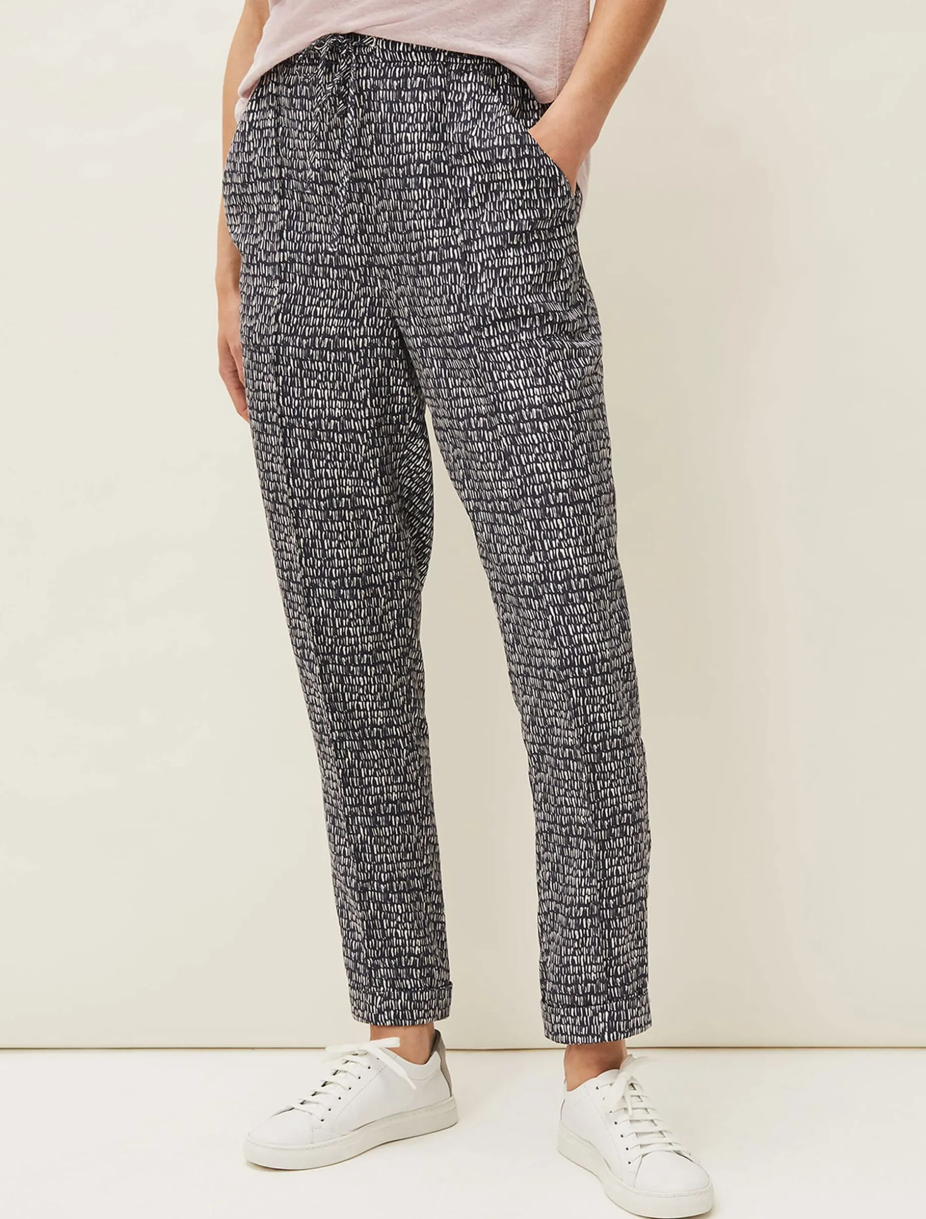 Coletta Abstract Print Tapered Jogger