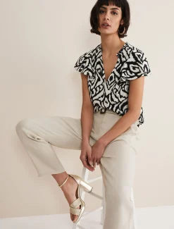 Dalia Abstract Top