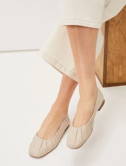 Elasticated Pump