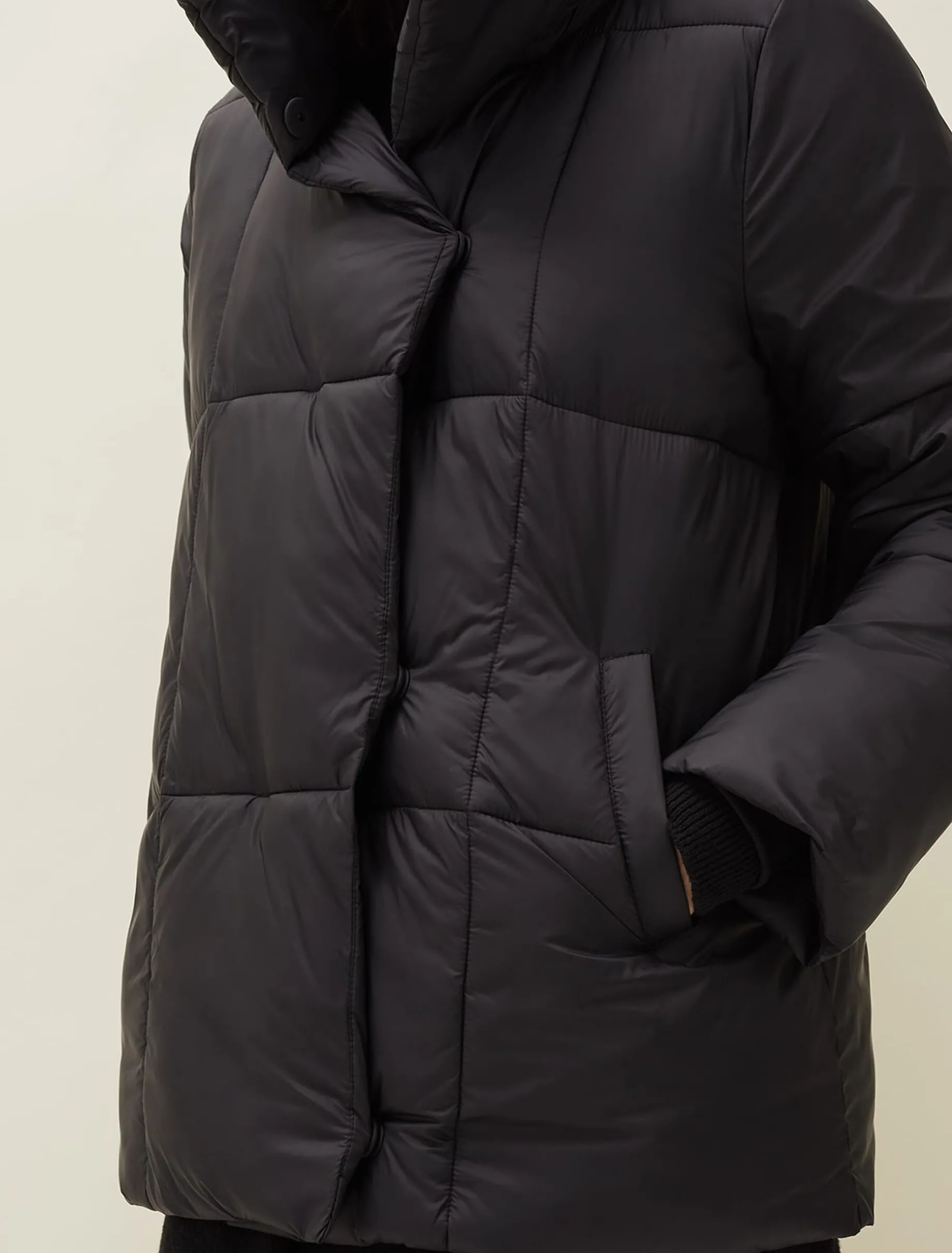 Eshima Short Puffer Coat