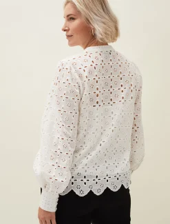 Evianna Broderie Blouse