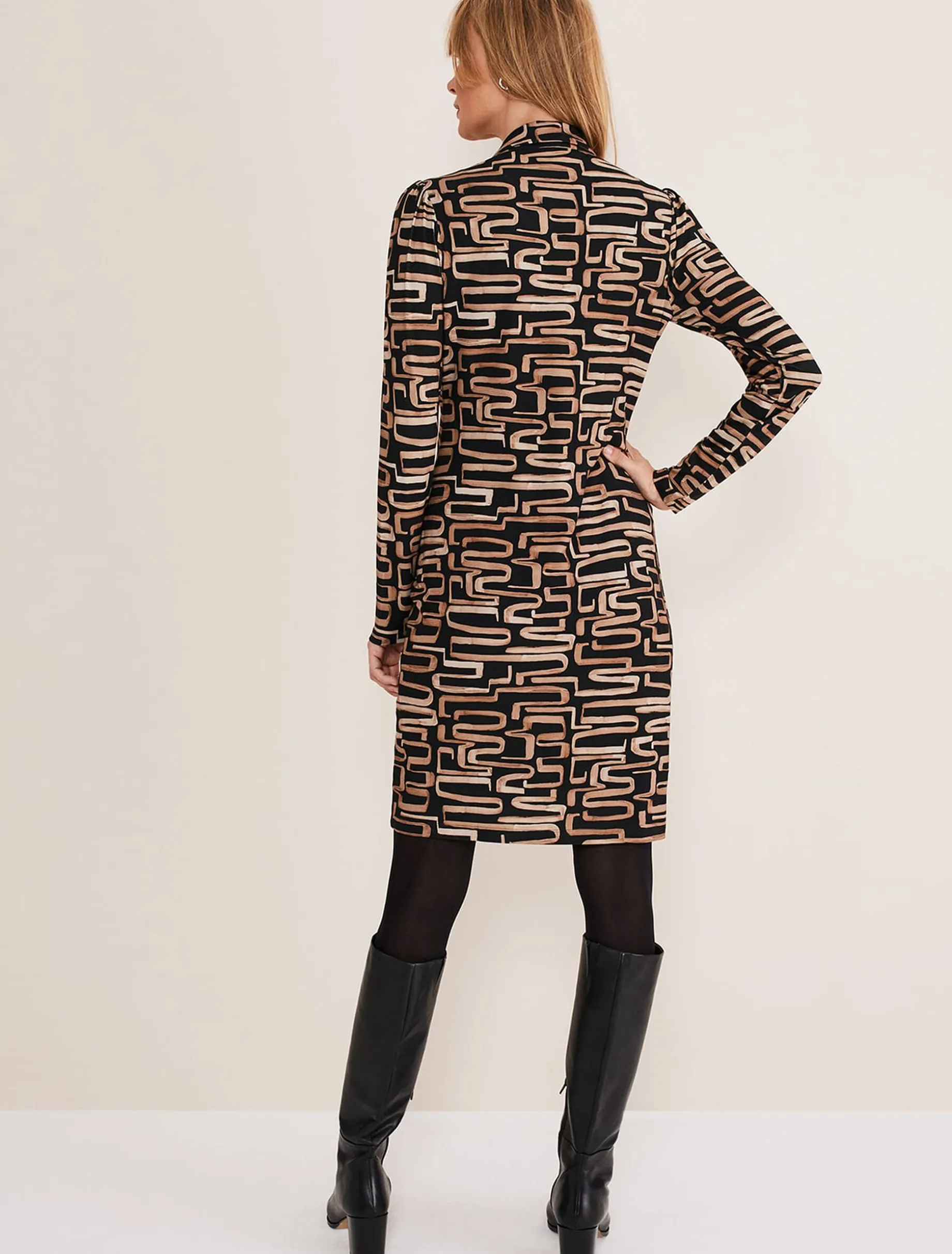 Flora Broken Lines Ruched Dress