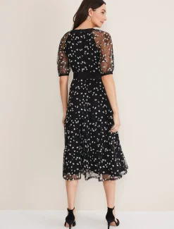 Freja Embroidered Dress