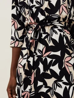 Gwin Leaf Print Dress
