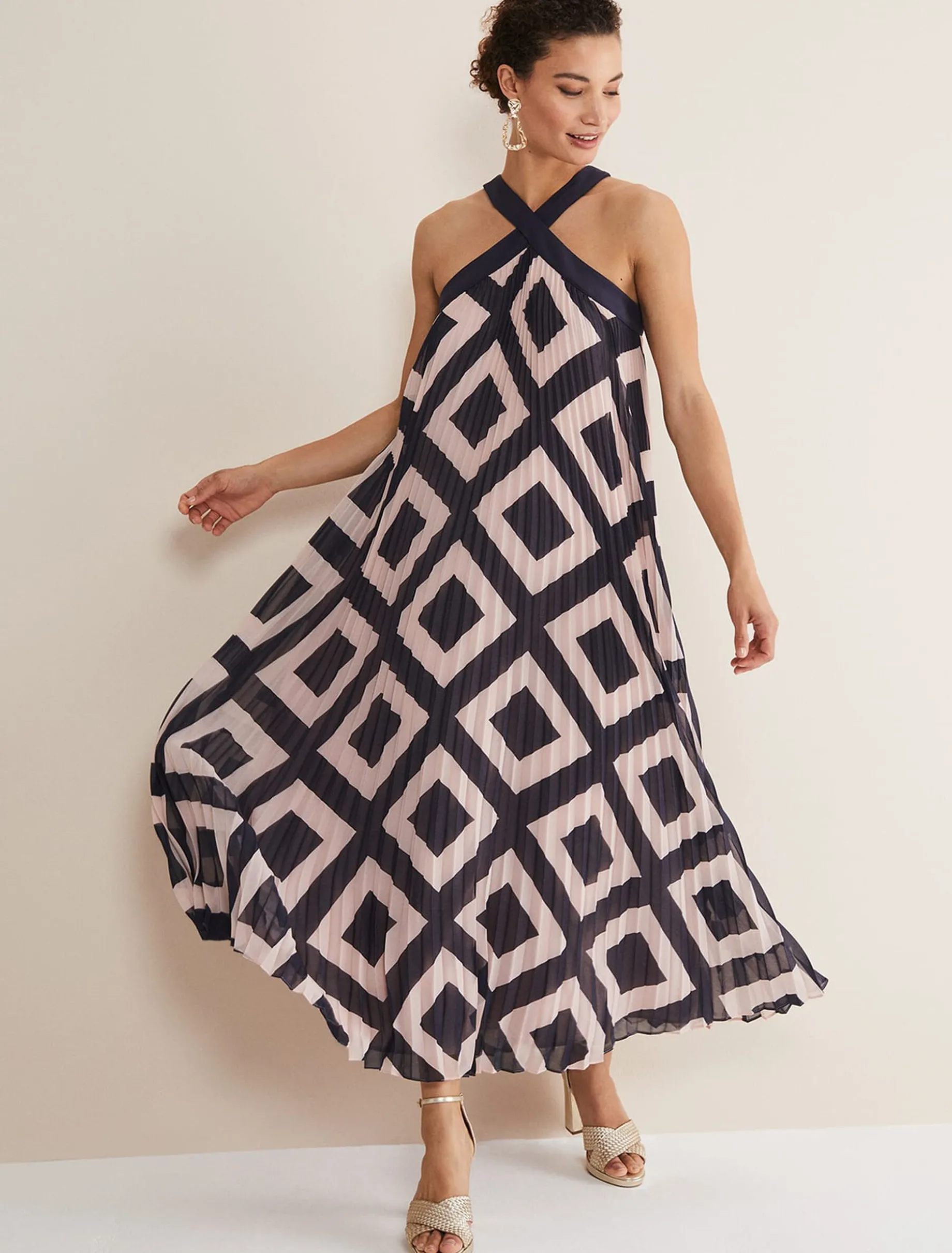 Hestia Diamond Trapeze Maxi Dress
