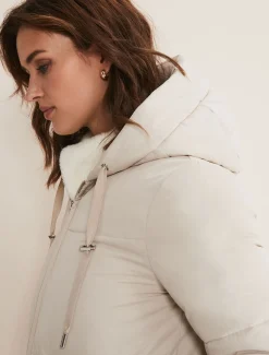 Isla Short Toggle Puffer