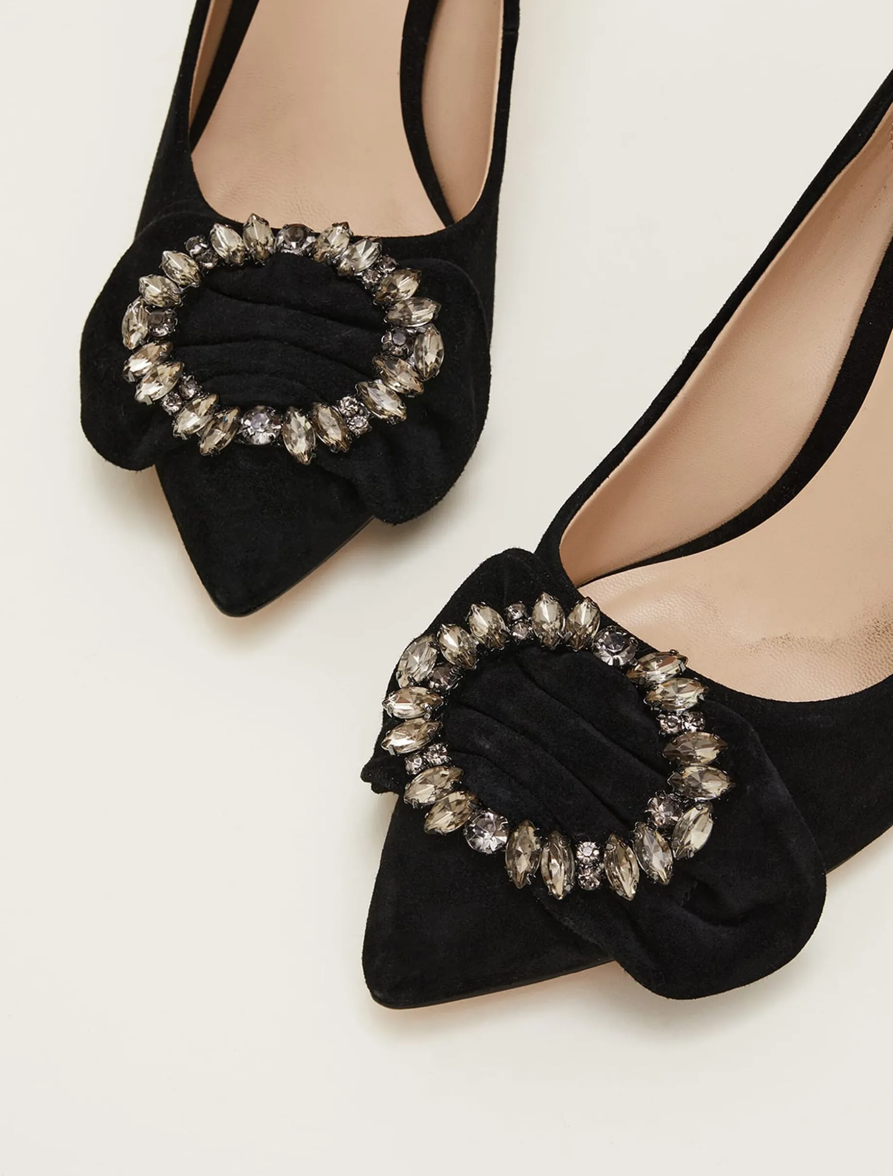 Jewel Front Bow Court Shoe