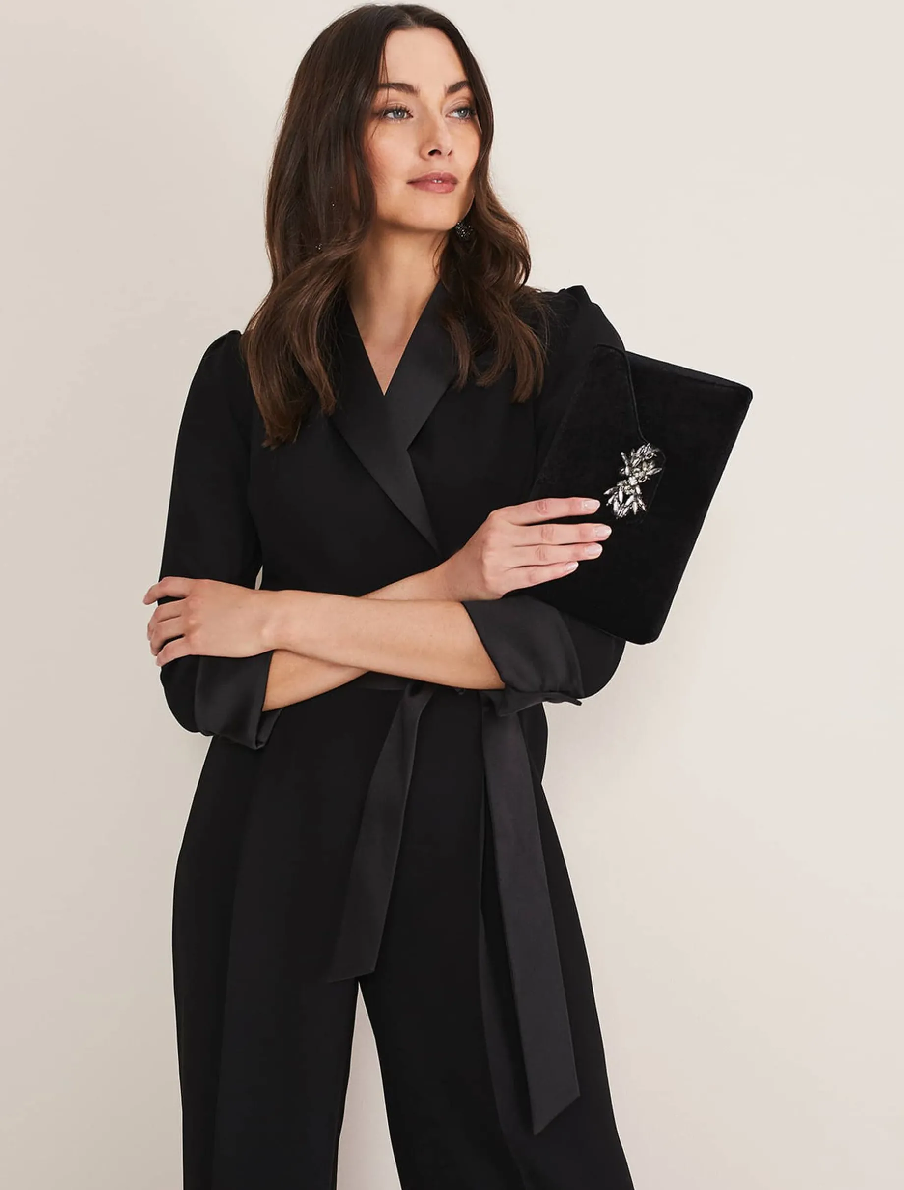 Jewel Front Velvet Clutch Bag