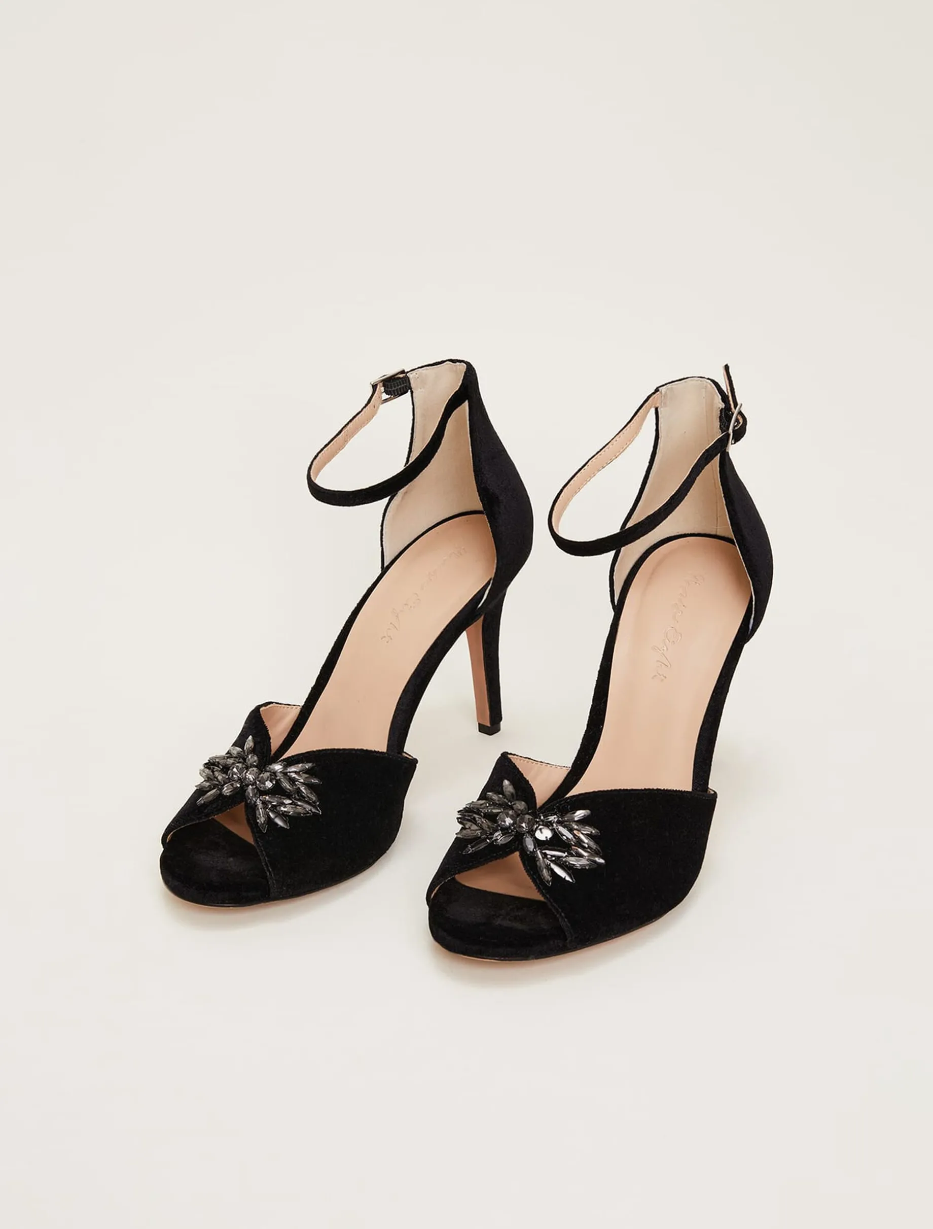 Jewel Front Velvet Sandal