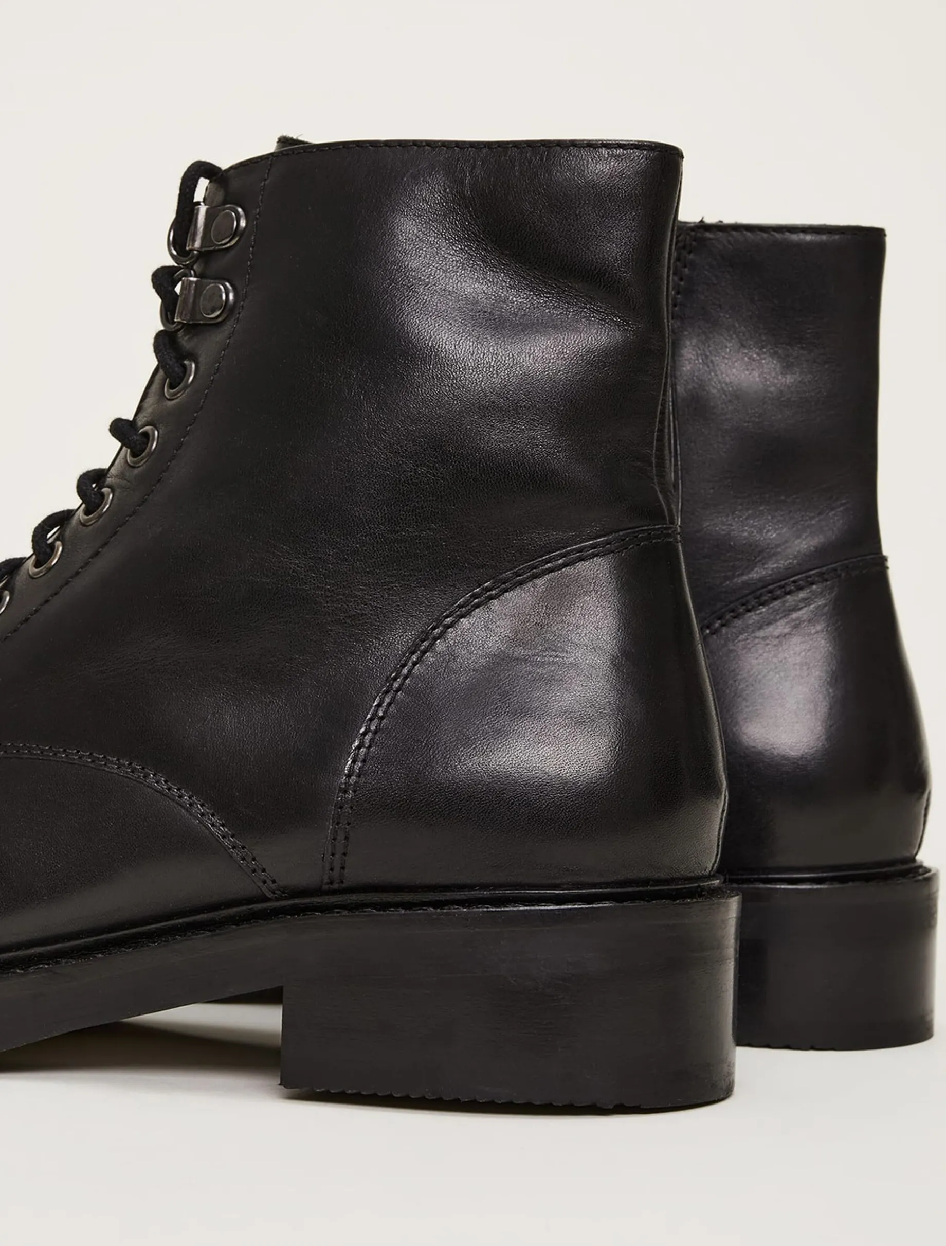 Lace Up Leather Flat Boots