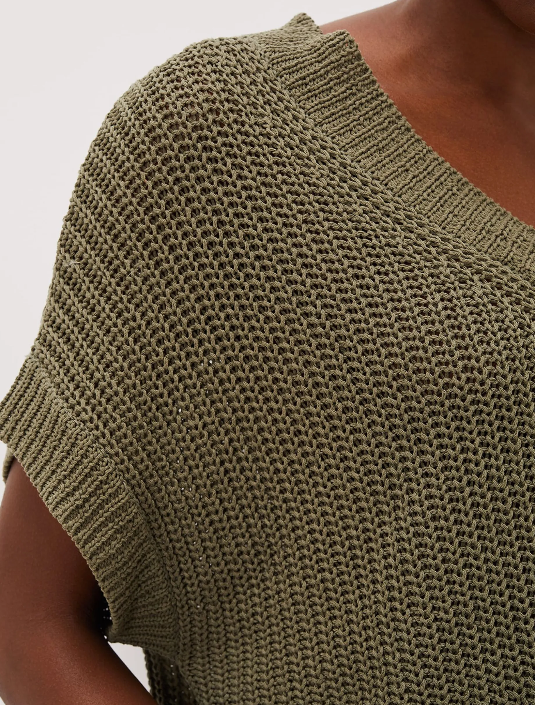 Lizzia V-Neck Chunky Stitch Knit