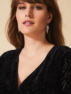 Lucia Velvet Dress