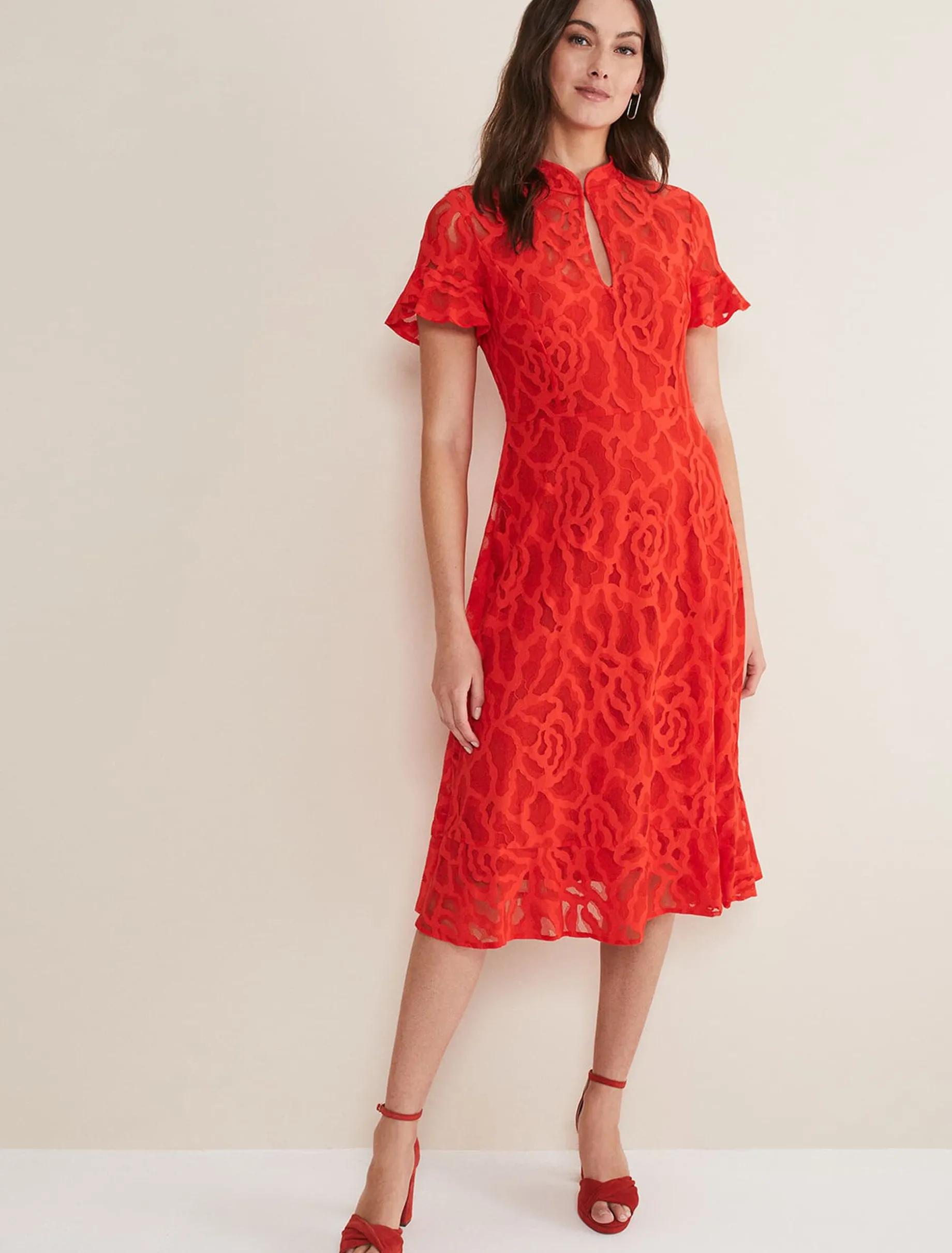 Lulu Lace Midi Dress