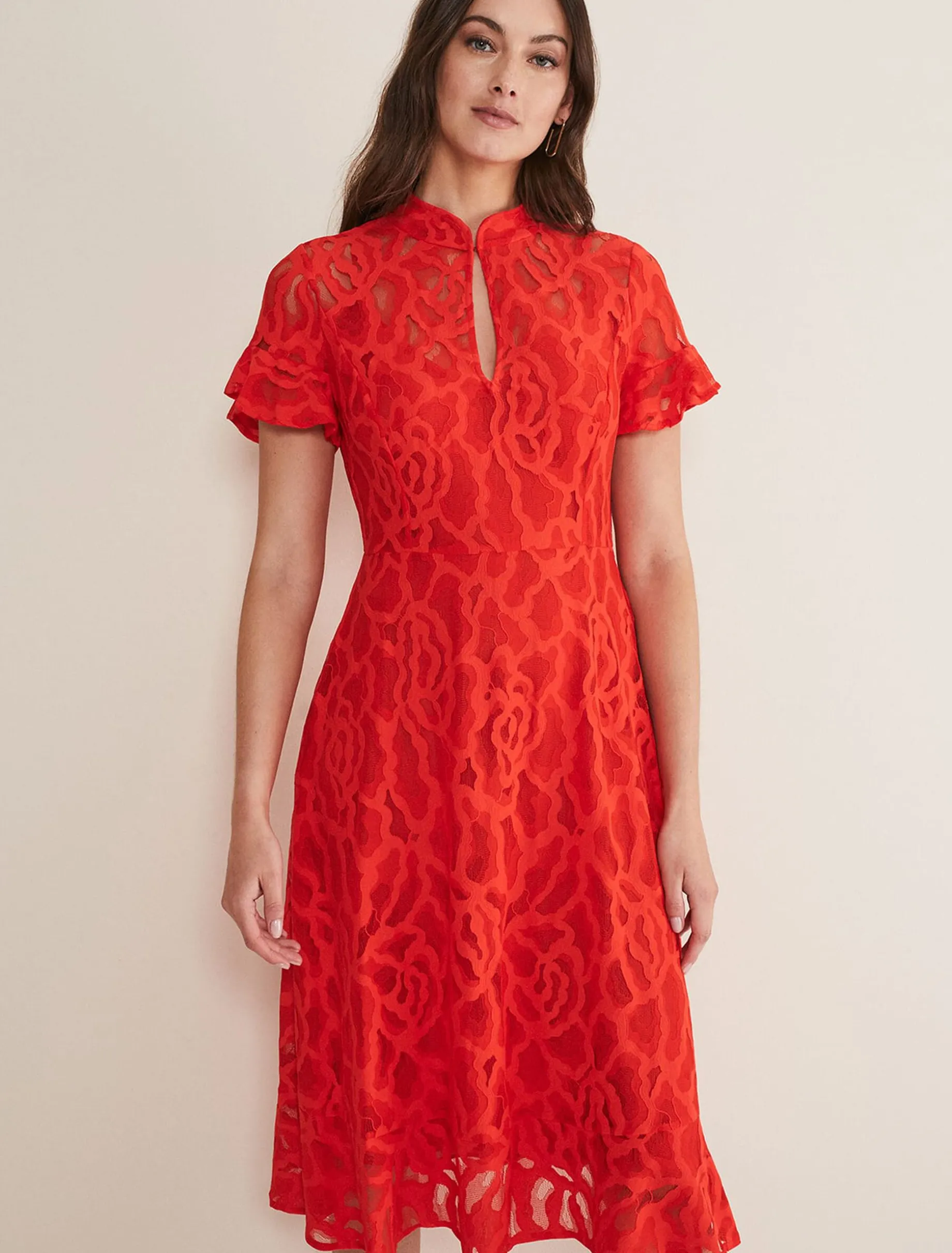 Lulu Lace Midi Dress