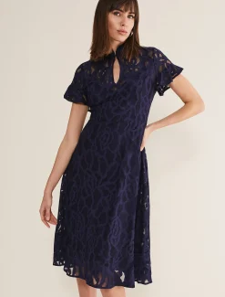 Lulu Lace Midi Dress