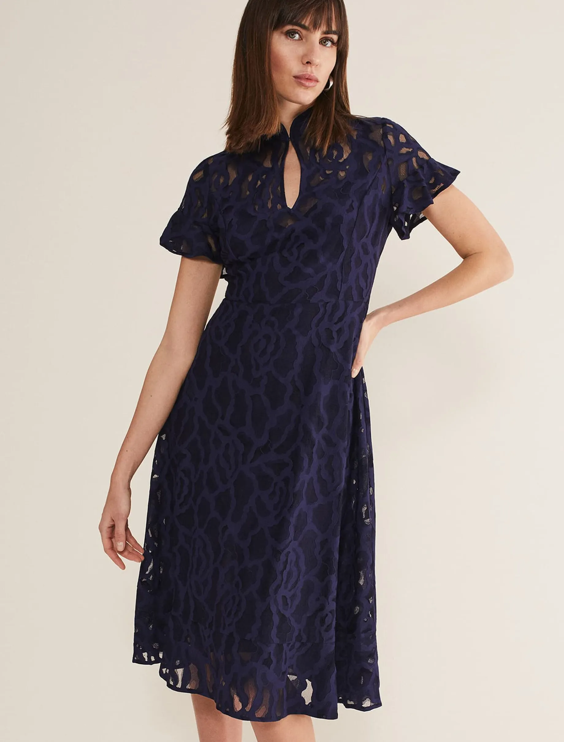 Lulu Lace Midi Dress