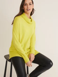 Maltia Asymmetric Hem Jumper