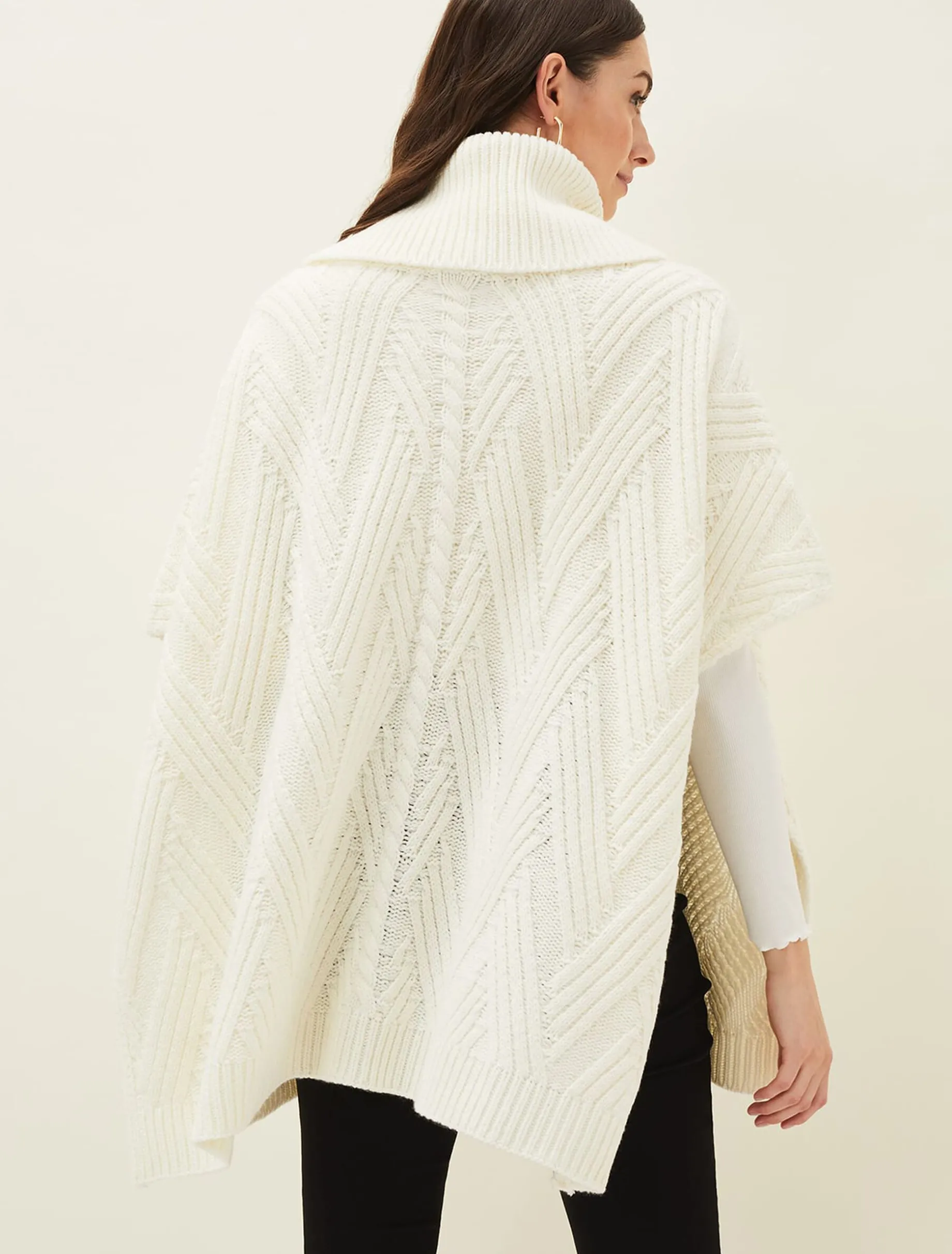 Melly Cable Knit Cape
