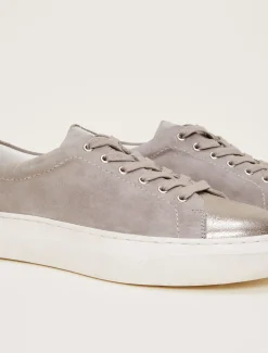 Metallic Trainer
