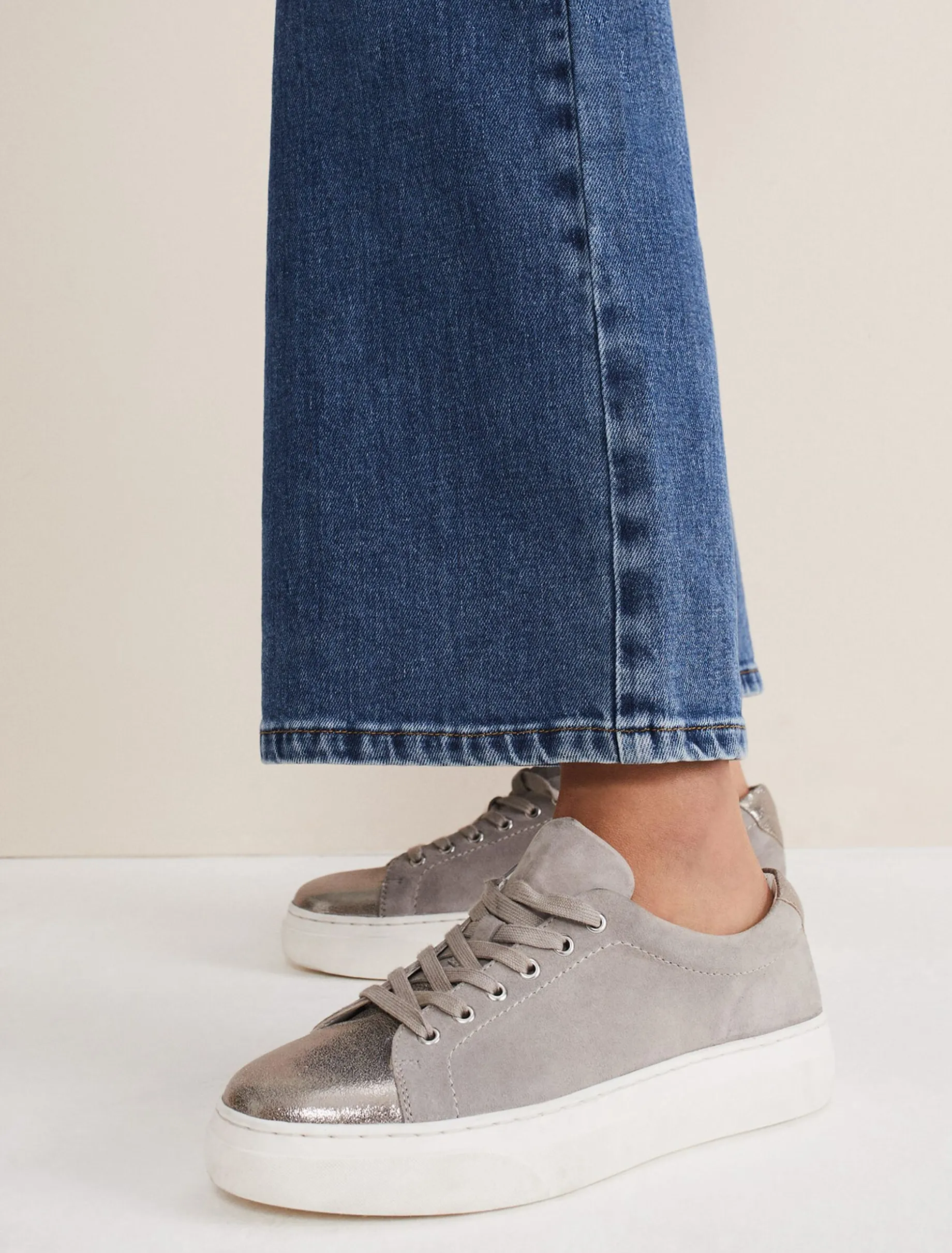 Metallic Trainer