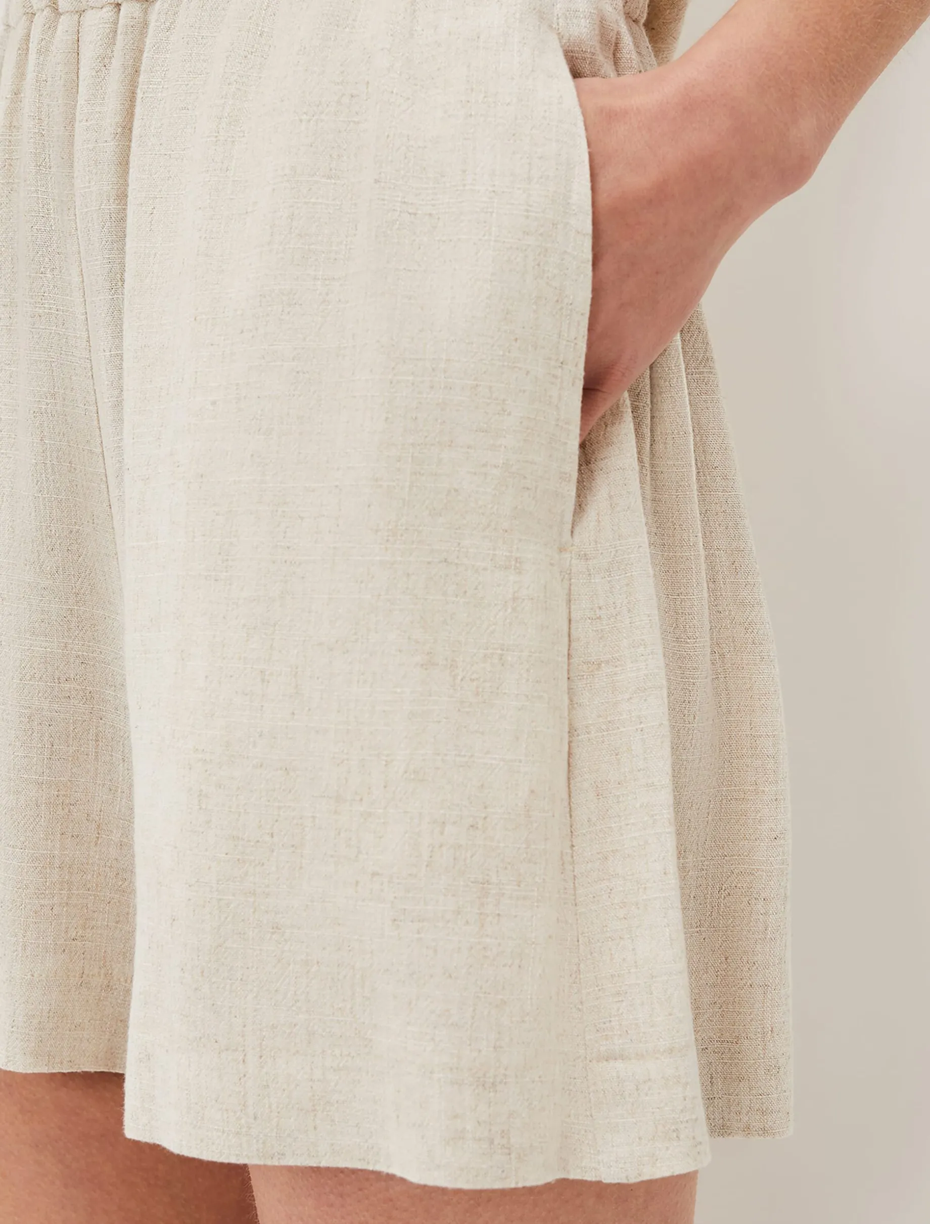 Mona Utility Short
