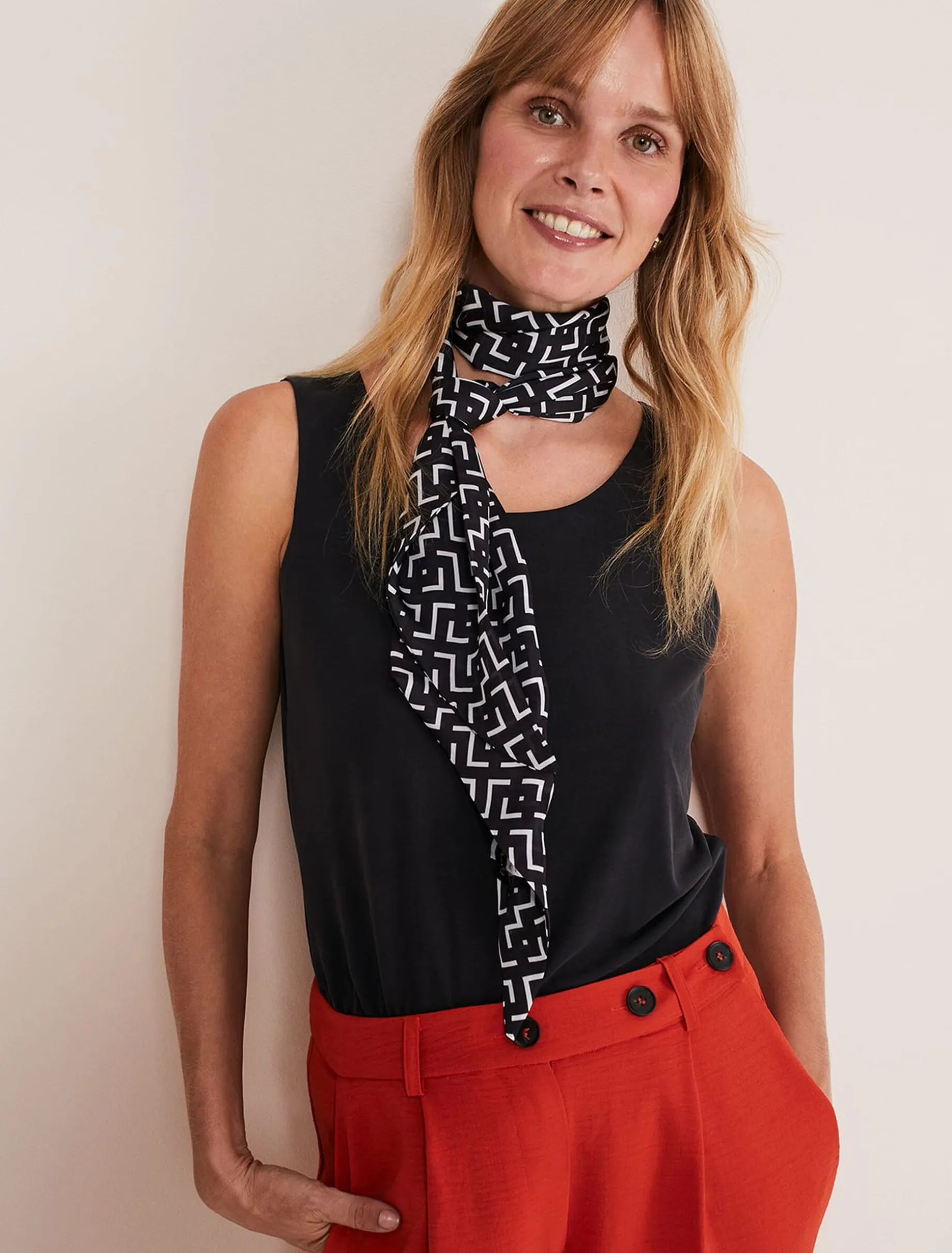 Mono Geo Lightweight Scarf