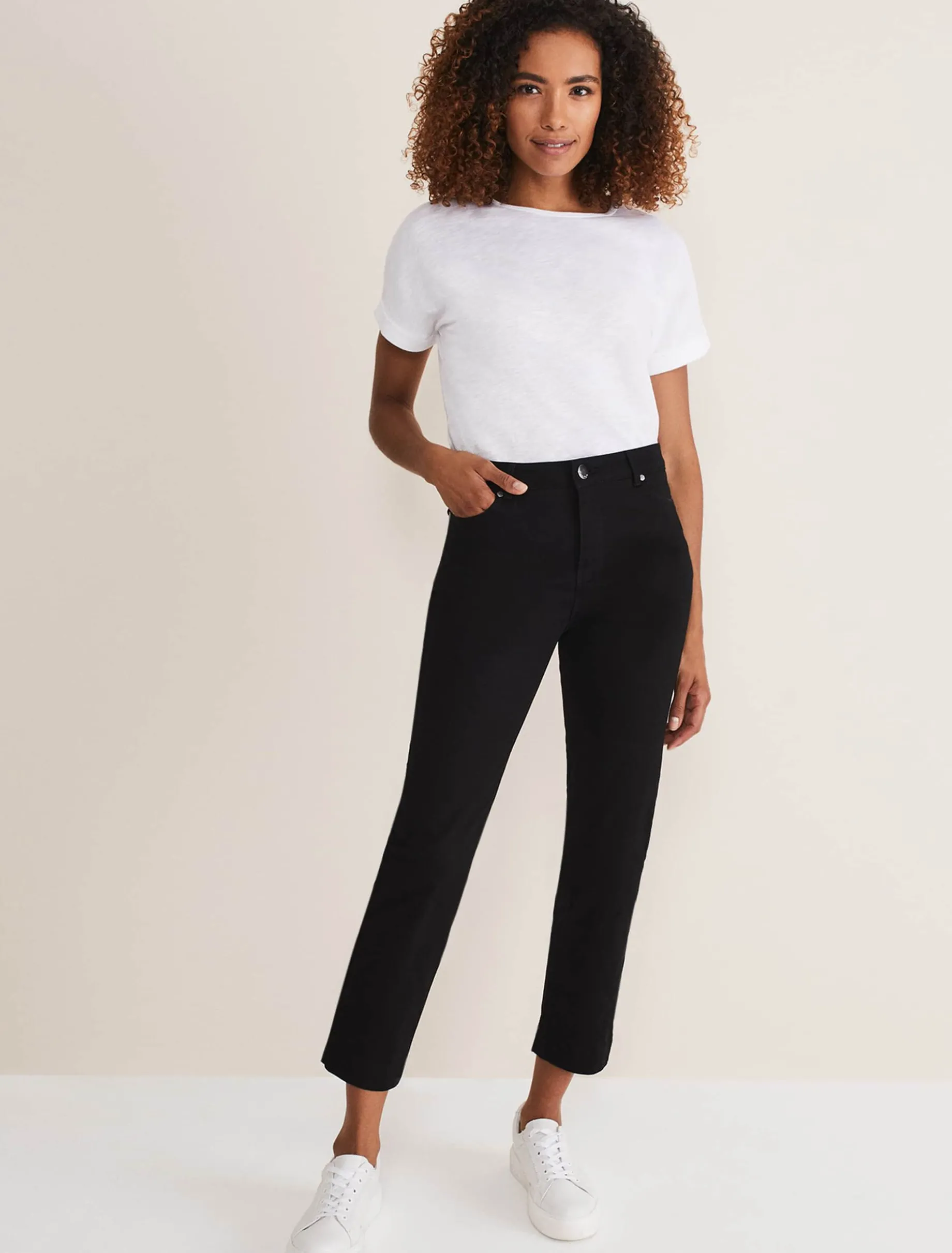 Ocha Straight Leg Jeans Short