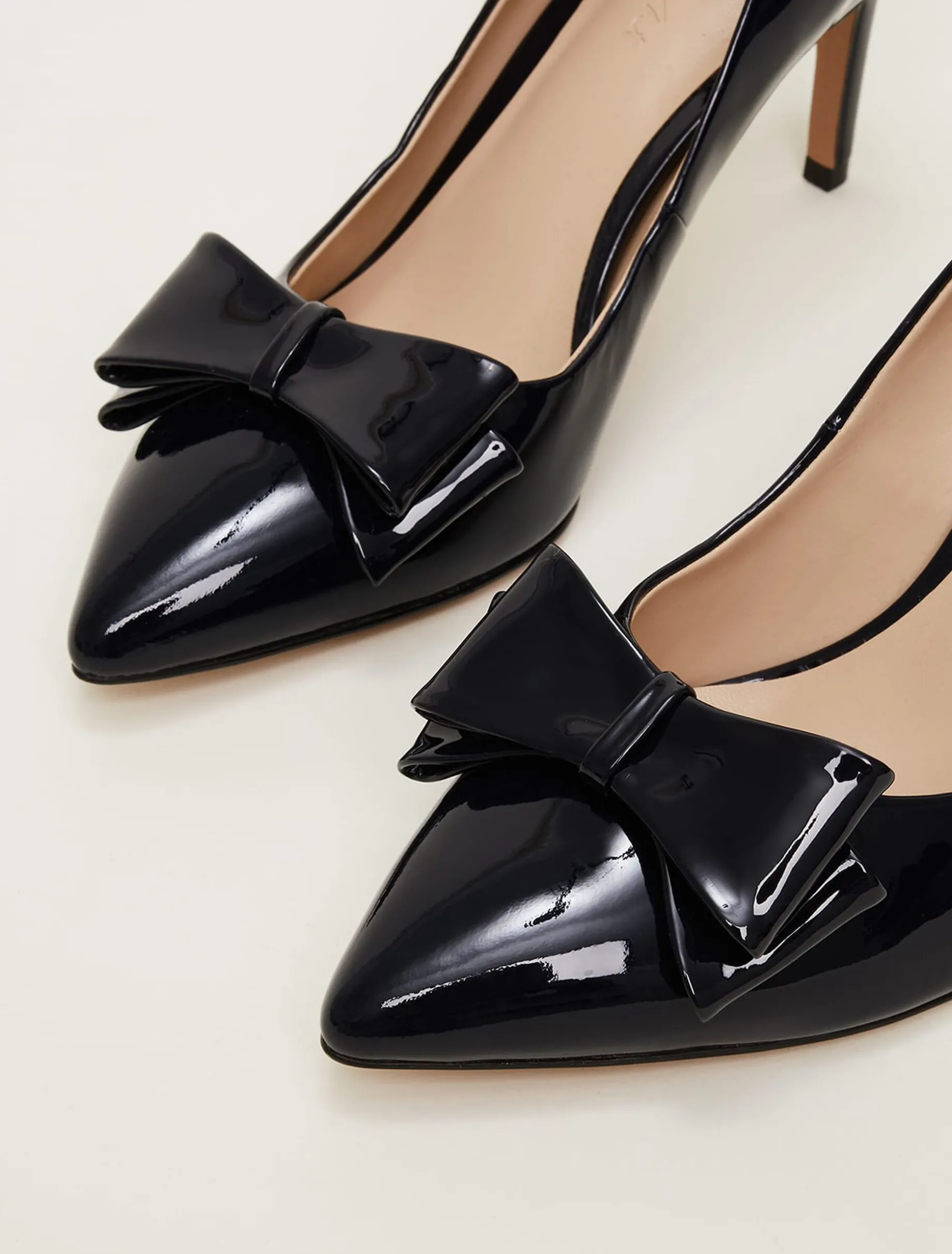 Patent Bow Court Shoe