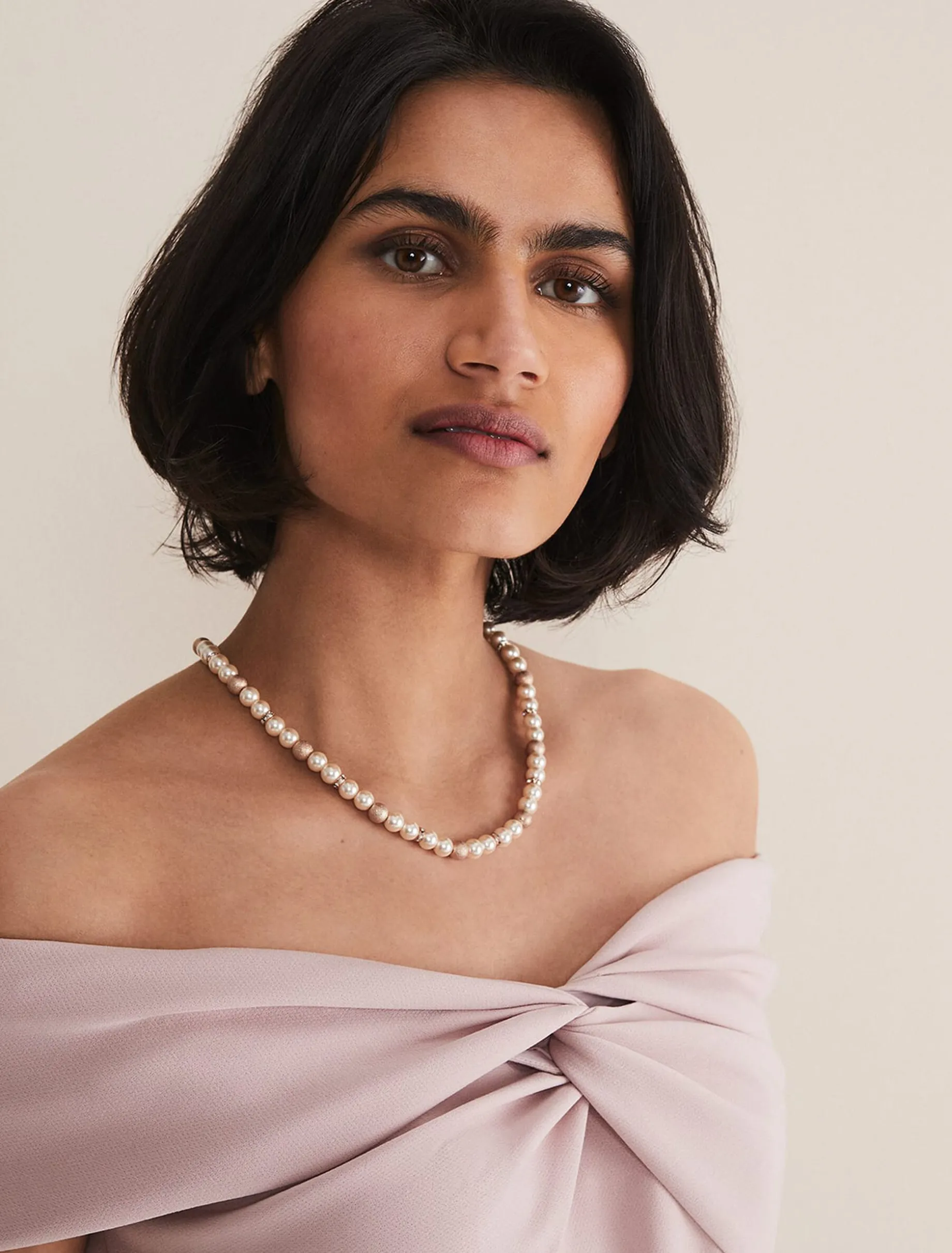 Pearl Beaded Necklace