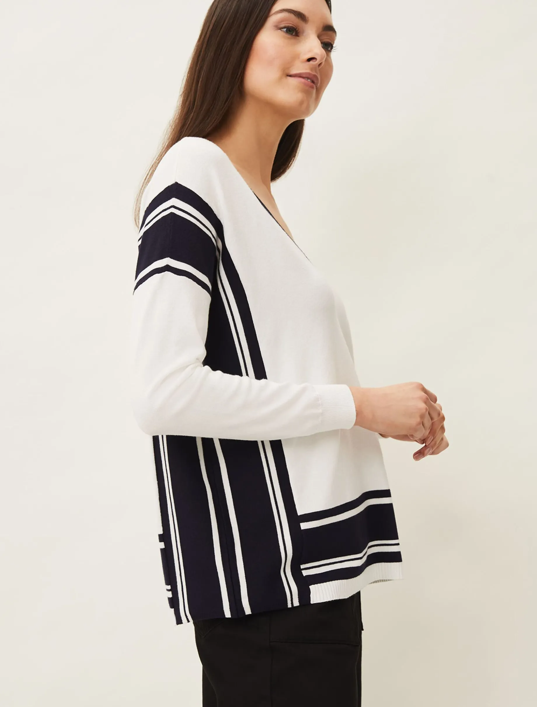 Richele V-Neck Jumper