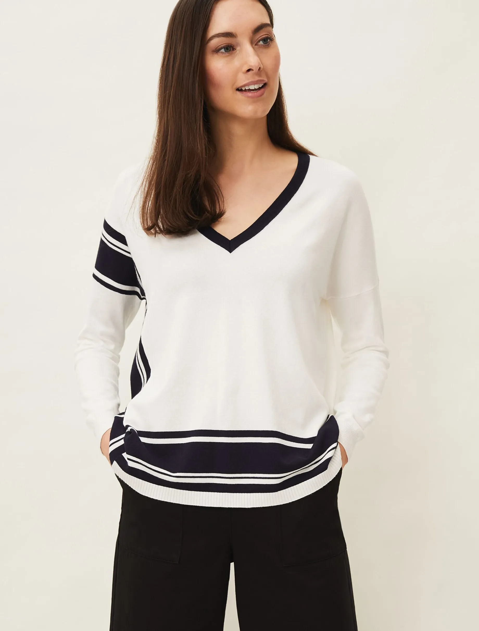 Richele V-Neck Jumper