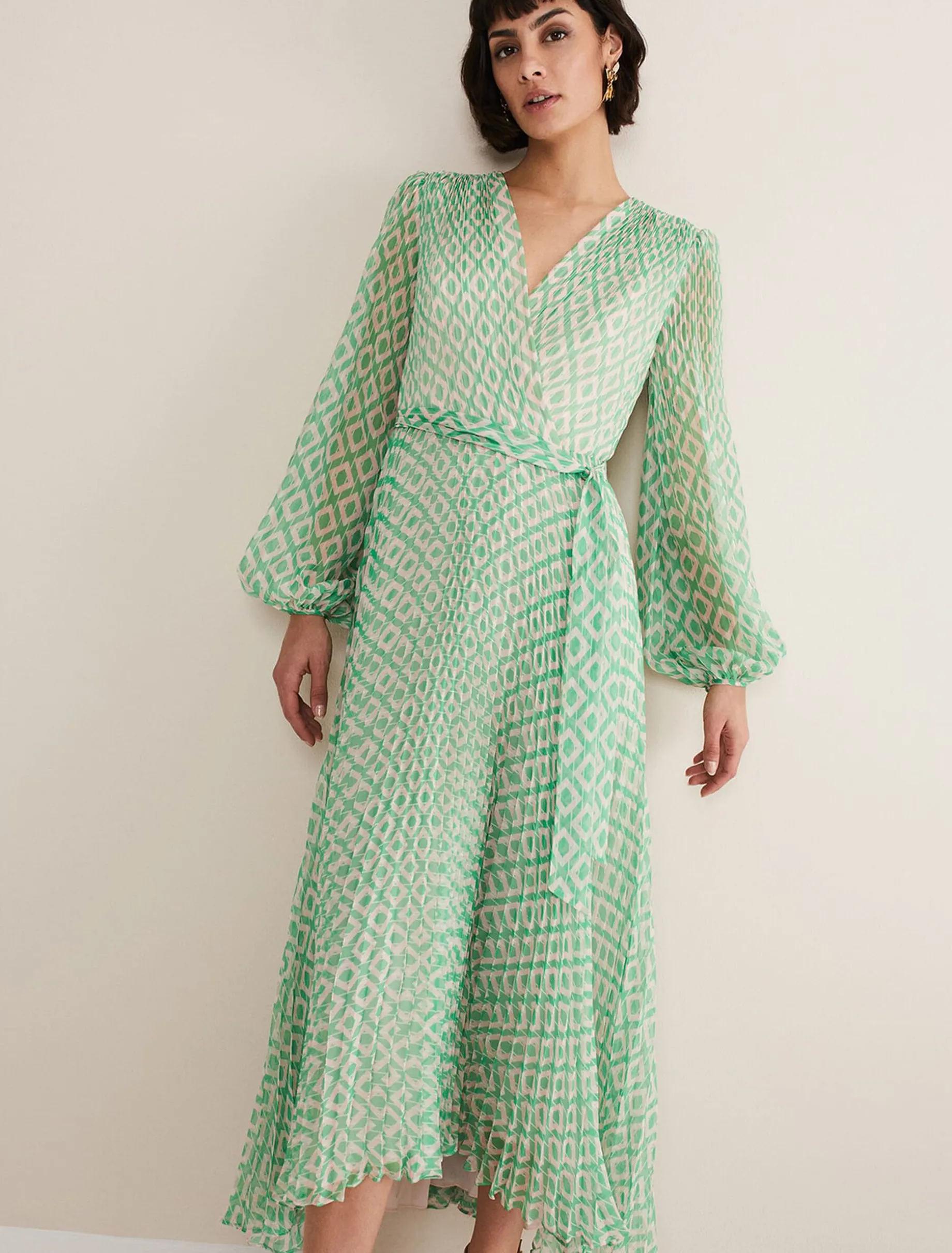 Roxanna Pleated Diamond Maxi Dress