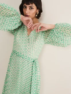 Roxanna Pleated Diamond Maxi Dress