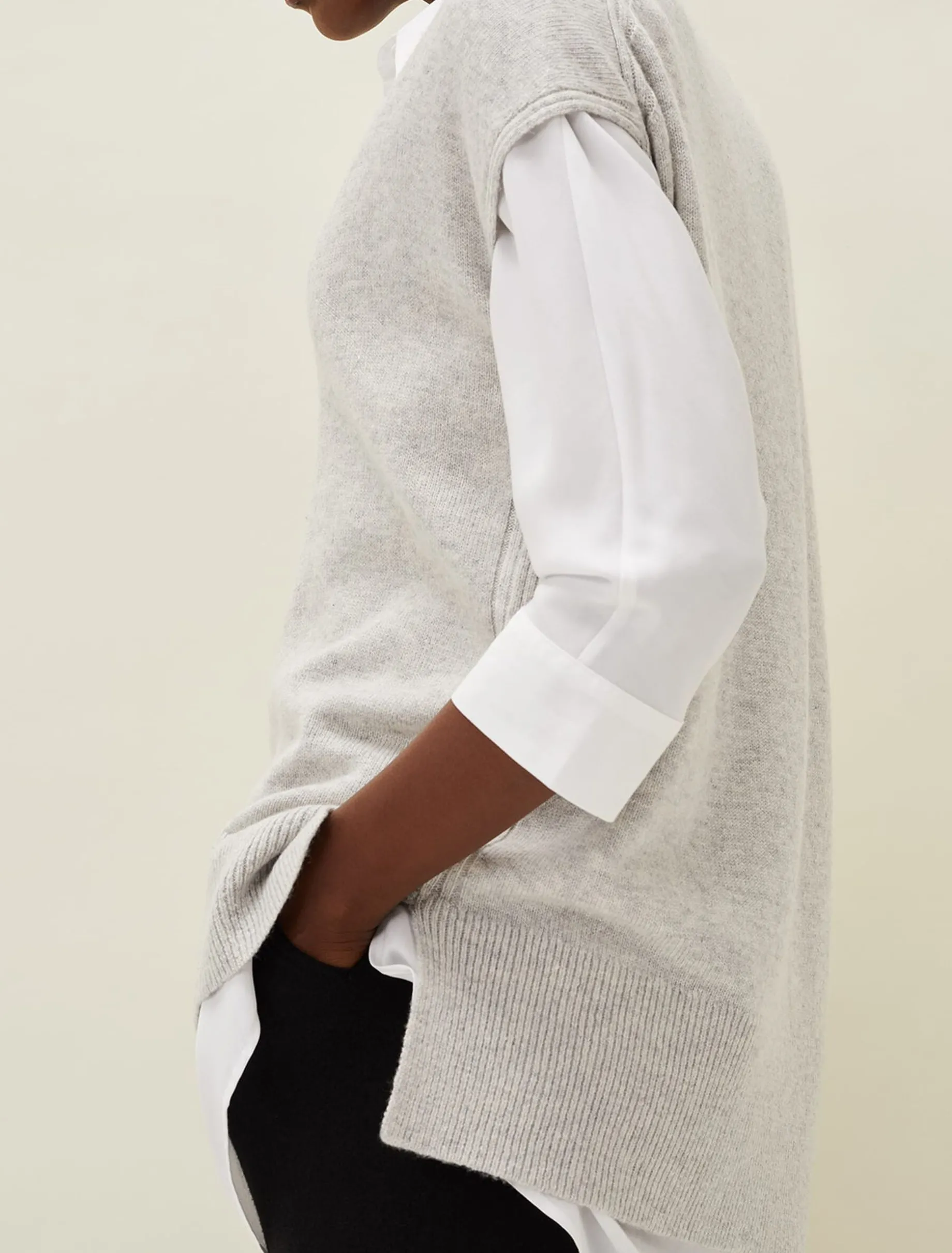Safin V Neck Wool Blend Knitted Vest