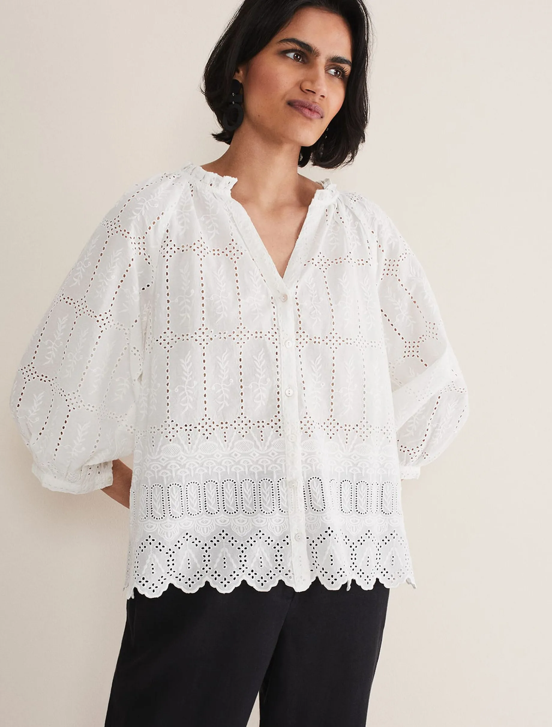 Sierra Broderie Blouse