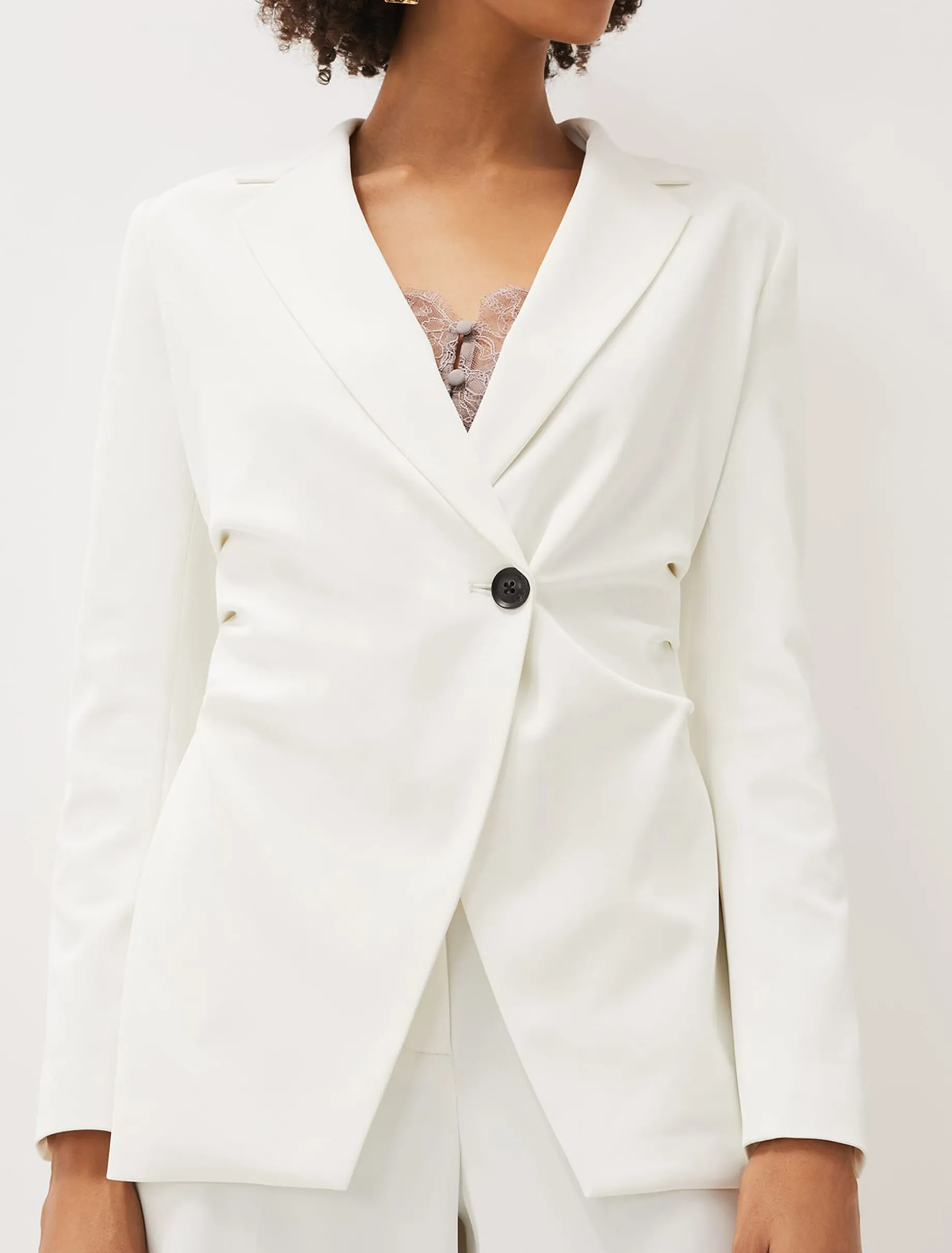 Solange White Blazer
