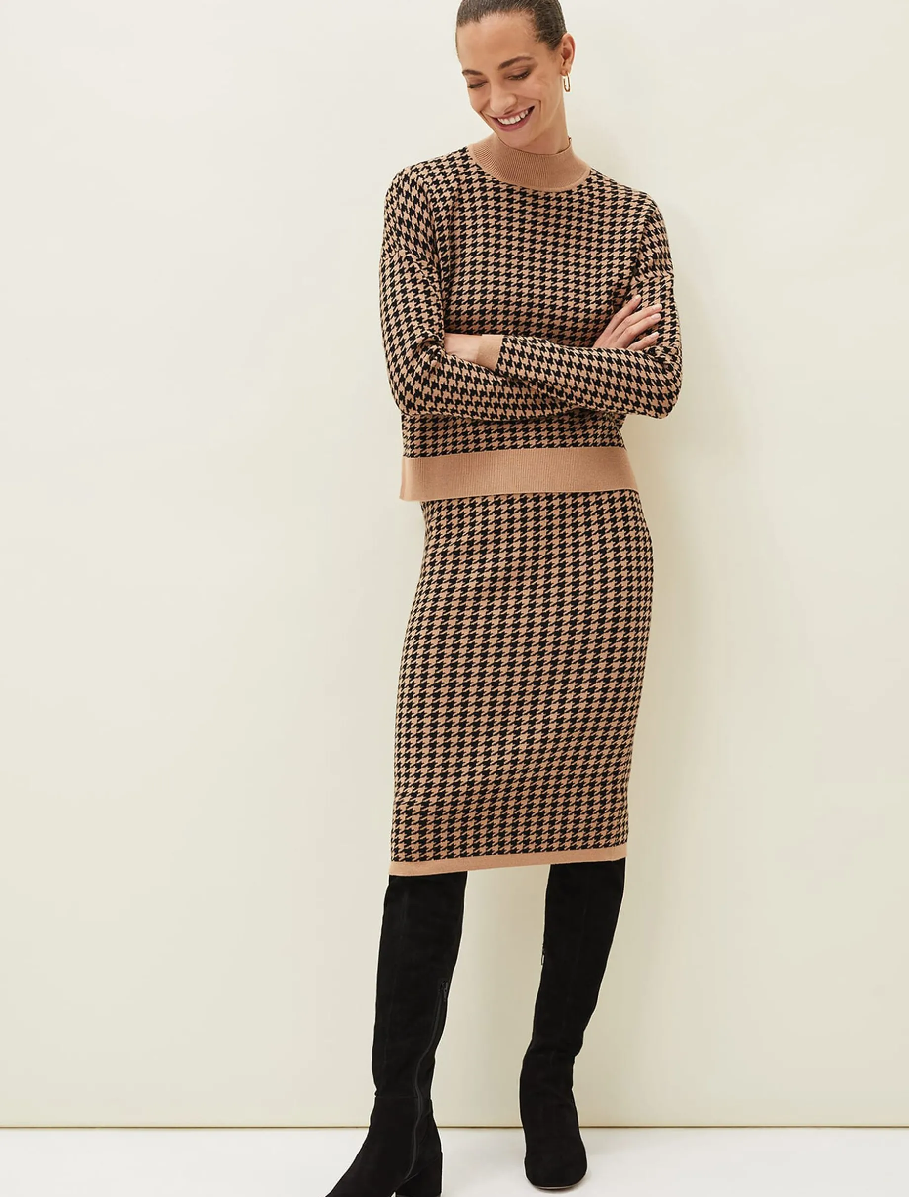 Soph Dogtooth Knitted Co-Ord Skirt