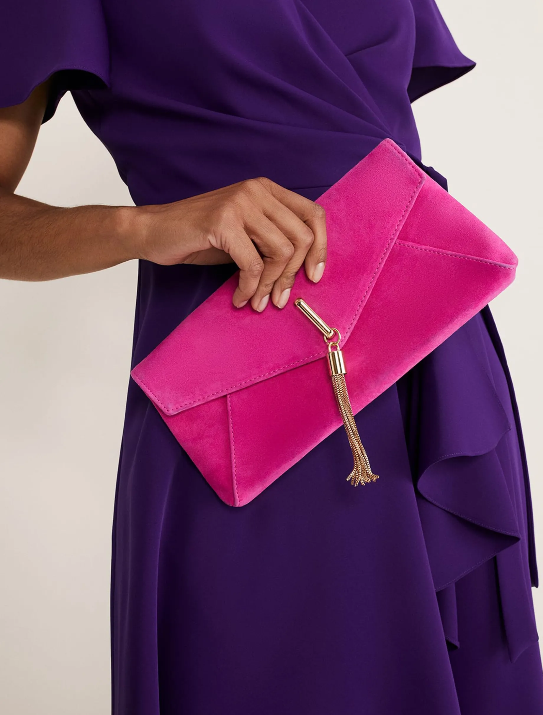 Tassle Trim Clutch