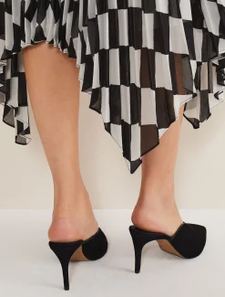 V Front Mule Shoe